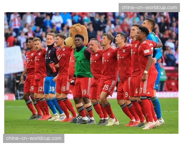 德甲冠军悬念再起:勒沃库森战平,拜仁慕尼黑将分差缩小至一分 德甲冠军悬念再起:勒沃库森战平,拜仁慕尼黑将分差缩小至一分